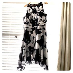 Black and white summery dress